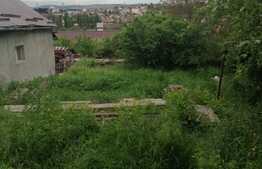 Super ofertă! Casă demolabilă cu grădină generoasă 540 mp 