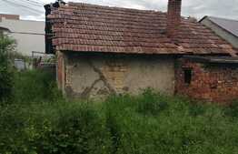 Super ofertă! Casă demolabilă cu grădină generoasă 540 mp 