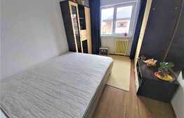 Apartament 3 camere, etaj intermediar, 70 mp