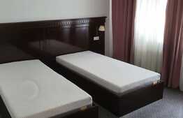 OPORTUNITATE! Apartament cu 2 camere decomandat zona Vivo, terasa 80 mp