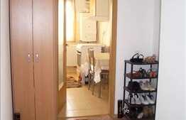 Vanzare apartament 3 camere, 57 mp utili, imobil nou, mobilat, 5 minute de Gara