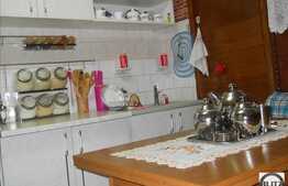 2 camere, La Cheie, pe Aurel Vlaicu