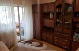 3 camere, 65 mp, etaj internediar, 2 balcoane, Zorilor!