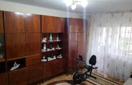 3 camere, 65 mp, etaj internediar, 2 balcoane, Zorilor!