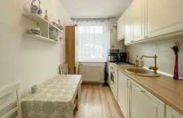 Apartament cu 3 camere si 2 bai, 2 balcoane plus boxa si garaj! Zona Regal, Baciu 