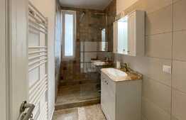 Apartament cu 3 camere si 2 bai, 2 balcoane plus boxa si garaj! Zona Regal, Baciu 