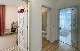 Apartament cu 3 camere si 2 bai, 2 balcoane plus boxa si garaj! Zona Regal, Baciu 