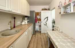 Apartament cu 3 camere si 2 bai, 2 balcoane plus boxa si garaj! Zona Regal, Baciu 