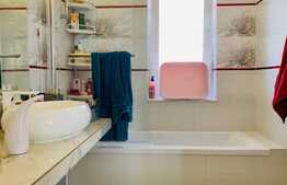 Apartament 3 camere , 2 bai , parcare exterioara, garaj