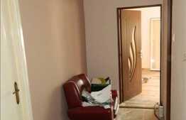 Vanzare apartament integral renovat, cu 2 camere, 51 mp utili,
