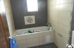 Vanzare apartament integral renovat, cu 2 camere, 51 mp utili,