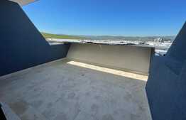 De vanzare 3 camere, 80 mp, 74 mp TERASA, PANORAMA SUPERBA!