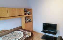 Apartament 2 camere decomadate etaj intermediar