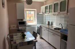 3 camere, decomandat, 70 mp, parcare, zona strazii Calea Floresti