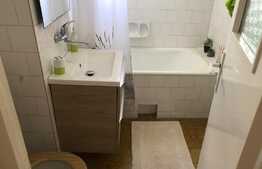 3 camere, decomandat, 70 mp, parcare, zona strazii Calea Floresti