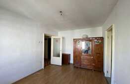 Super oferta! 3 camere,etaj intermediar, balcon!