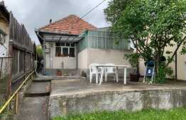 Casa 2 camere, 799 mp teren, Utr- Rrm 3, Dambul Rotund