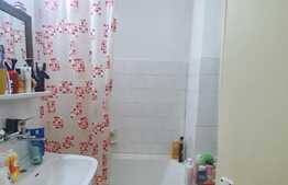 Garsoniera la etaj intermediar, zona Parang