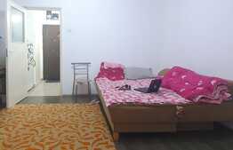 Garsoniera la etaj intermediar, zona Parang