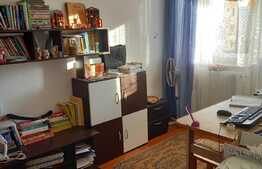 Apartament cu 4 camere, 55mp + 2 balcoane, zona Casa Piratilor