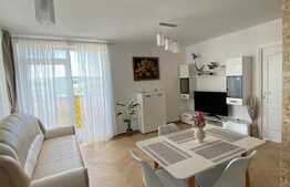 Apartament 4 camere, 2 bai, 83 mp, zona Vivo!