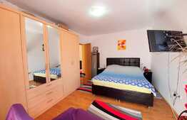 Apartament decomandat, 2 camere, etaj intermediar, 2 parcari! Zona Florilor!