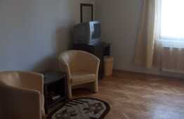 Casa de 2 etaje, 10 camere, pretabil pentru grup sau muncitori, zona Astra