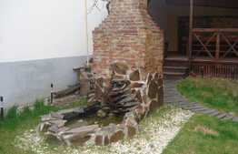 Casa de 2 etaje, 10 camere, pretabil pentru grup sau muncitori, zona Astra