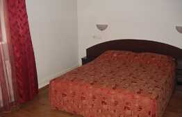 Casa de 2 etaje, 10 camere, pretabil pentru grup sau muncitori, zona Astra