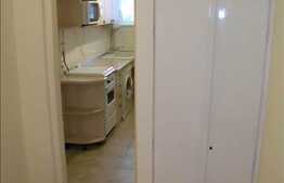 2 camere decomandate, 48 mp , zona Casa Piratilor. Boxa inclusa!