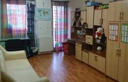 3 camere decomandate, 93.9mp, etaj intermediar