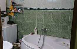 3 camere decomandate, 93.9mp, etaj intermediar