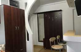 Garsoniera semidecomandata,19 mp, orientare sudica