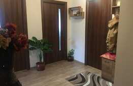 Apartament decomandat, 3 camere, 3 balcoane, parcare, zona Restaurant Regal