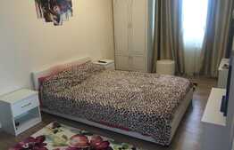 Apartament decomandat, 3 camere, 3 balcoane, parcare, zona Restaurant Regal