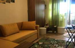 Apartament decomandat, 3 camere, 3 balcoane, parcare, zona Restaurant Regal