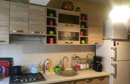 Apartament decomandat, 3 camere, 3 balcoane, parcare, zona Restaurant Regal