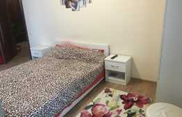 Apartament decomandat, 3 camere, 3 balcoane, parcare, zona Restaurant Regal