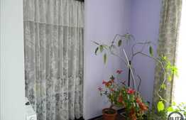 Apartament cu 2 camere, 50 mp utili, balcon, decomandat! Zona strazii Porii!