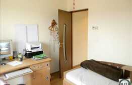 Apartament cu 3 camere, etaj intermediar! Parcare! Zona Sub Cetate!