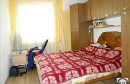 Apartament cu 3 camere, etaj intermediar! Parcare! Zona Sub Cetate!