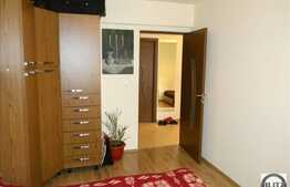 Apartament cu 3 camere, etaj intermediar! Parcare! Zona Sub Cetate!