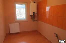 Apartament 2 camere, 45 mp plus 2 balcoane, zona strazii Florilor!