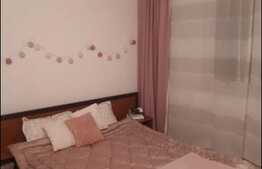 Apartament de 3 camere, etaj 2, balcon, zona Moldoveanu!