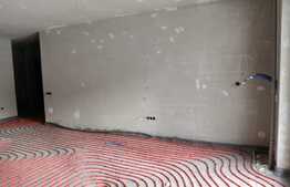 Apartament 3 camere, 75 mp, semifinisat! Zona VIVO! 