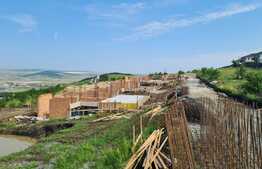 Casa cuplata, 114mp utili, 250 mp teren, panorama, ansamblu de case calitate premium