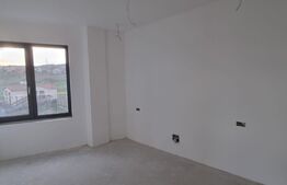 Apartament cu 4 camere, 70 mp, terasa de 14 mp, bloc nou !