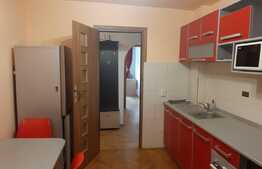 Aparatament de 3 camere decomadate, balcon! Zona Kaufland !