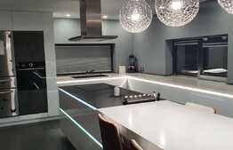 Casa deosebita cu finisaje premium, privelise deosebita, la cheie!