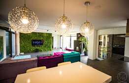 Casa deosebita cu finisaje premium, privelise deosebita, la cheie!